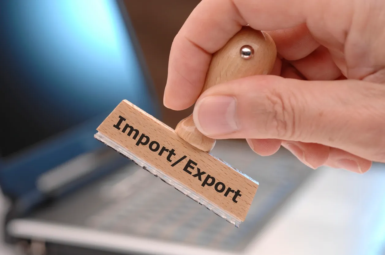 Canadian exporter planning international market expansion beyond U.S. reliance.